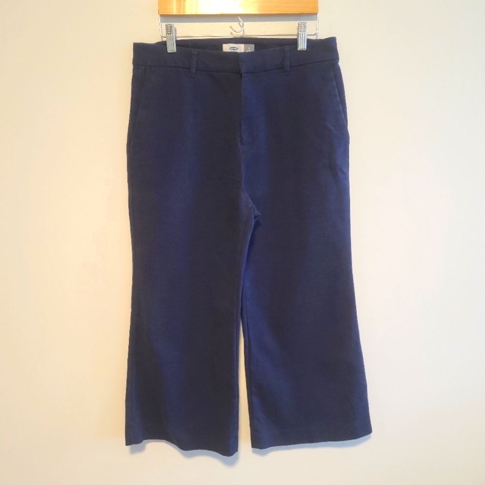 Old Navy size 8 reg standard cropped pant